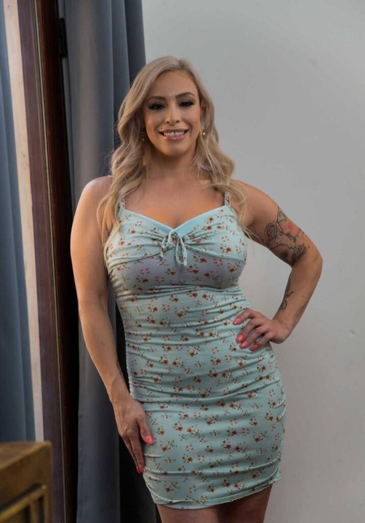 Lory Lace Age, Bio & Career: Complete 2025 Guide