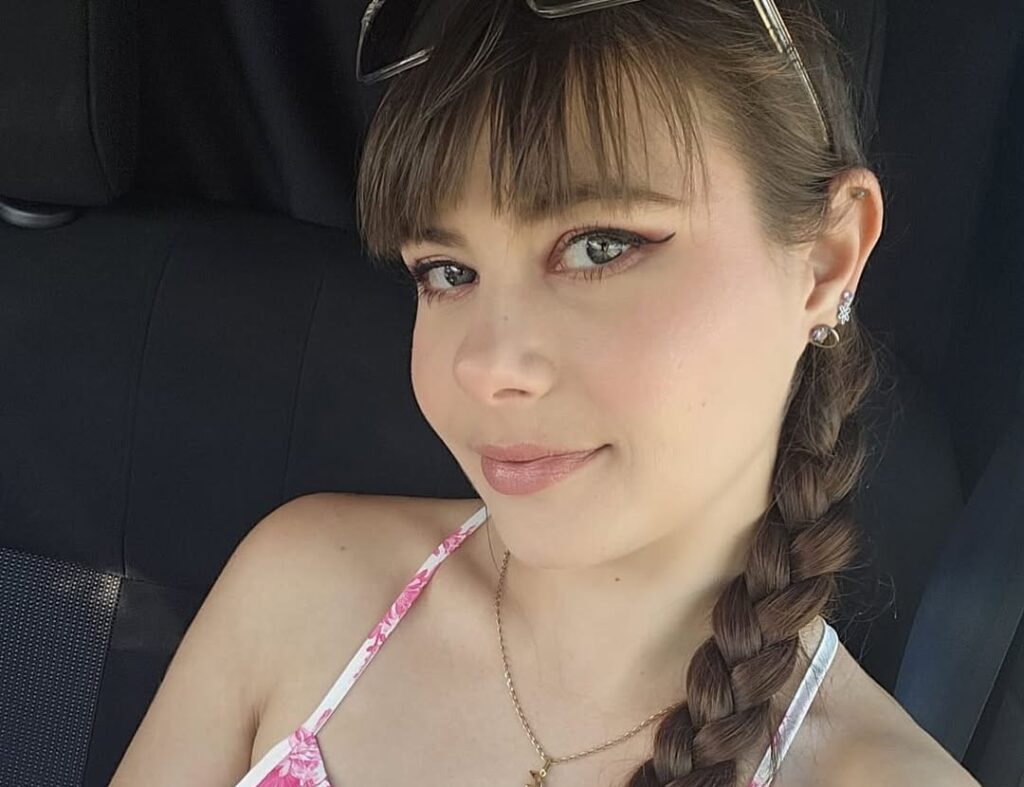 Luna Rival Age, Bio, Career, Net Worth & Life Story 2025