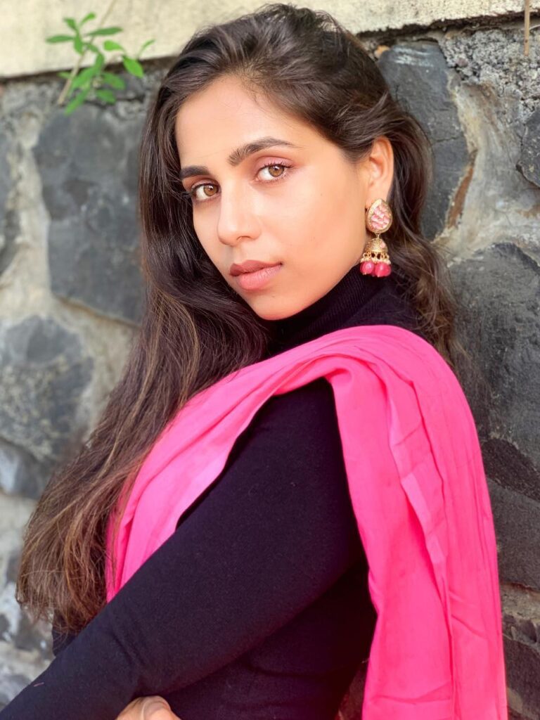 Veebha Anand Biography, Age, Height, Husband & Net Worth 2025 Veebha Anand Biography, Age, Height, Husband & Net Worth 2025