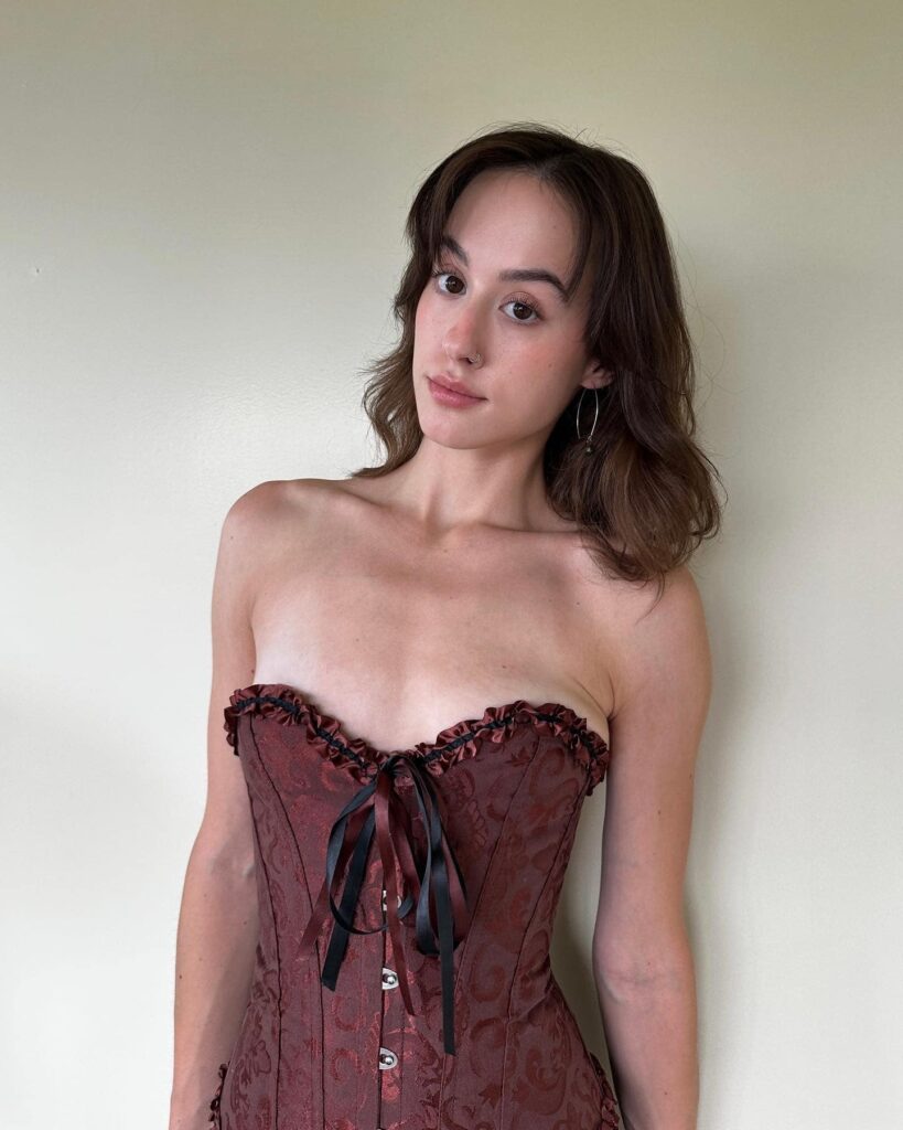 Jules Ari: Complete Bio, Age, Net Worth & Career 2025