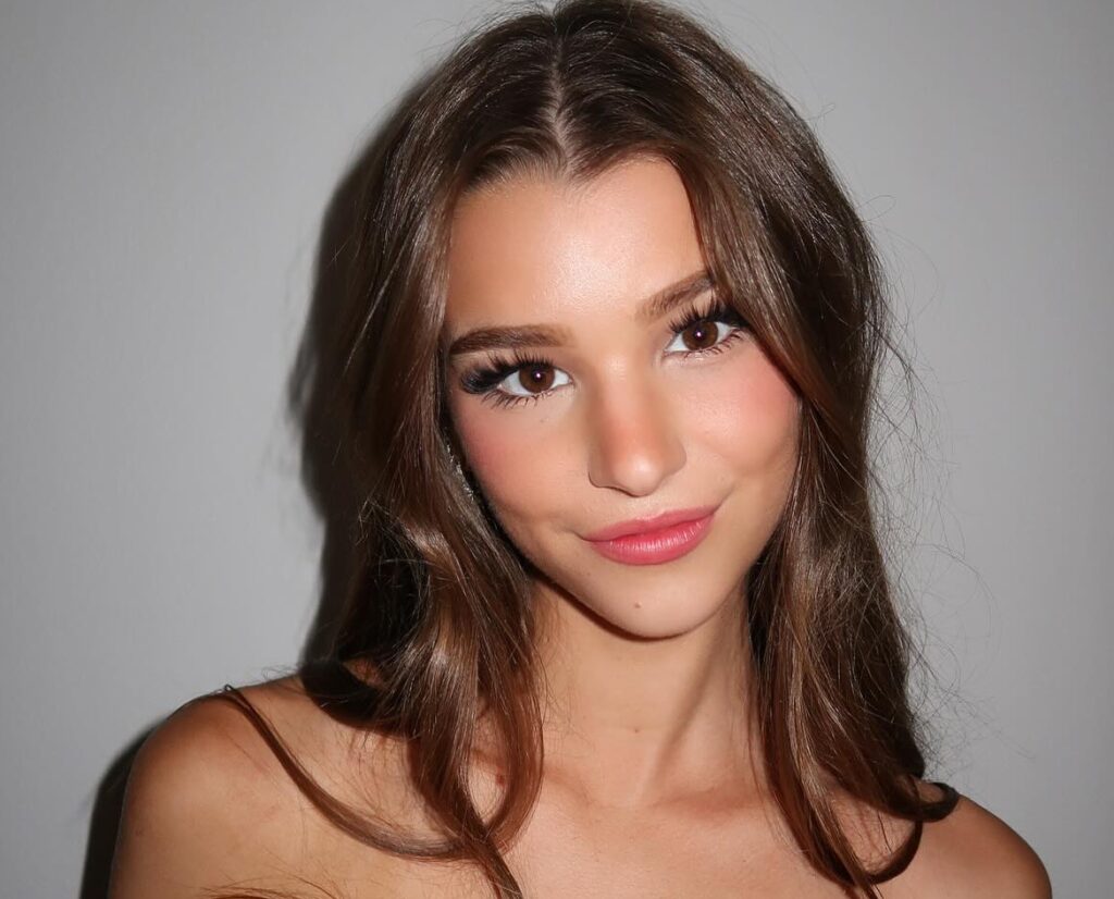 Brooke Monk: Biography, Age, Net Worth & Rise to Fame 2025 Brooke Monk: Biography, Age, Net Worth & Rise to Fame 2025