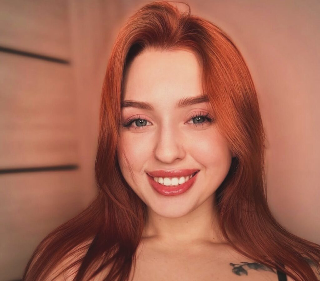 HoneySasha Biography, Net Worth, Career & Life 2025 HoneySasha Biography, Net Worth, Career & Life 2025