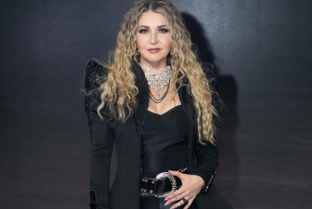 Alicia Villarreal: Bio, Husband, Age, Net Worth & Life 2025